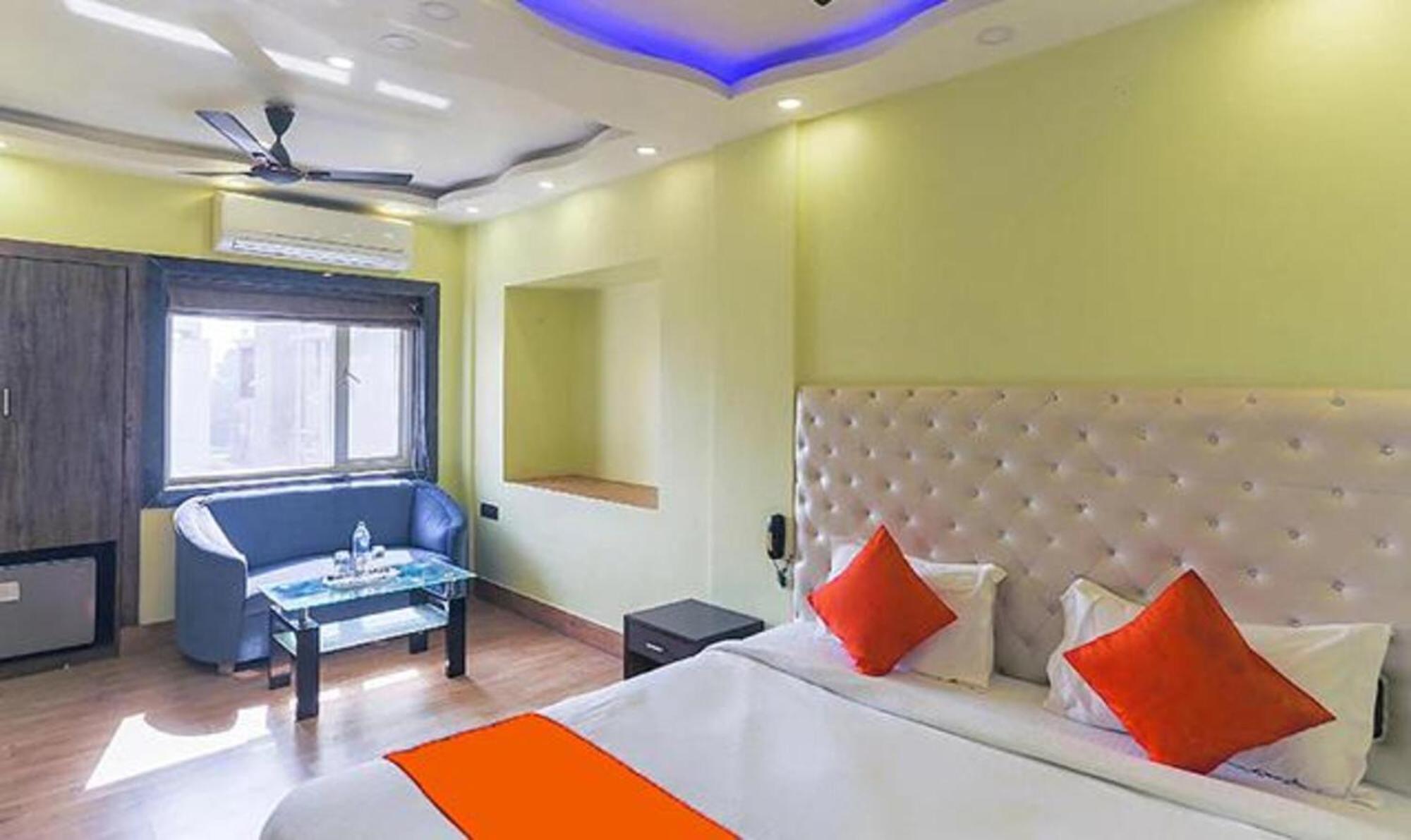 Fabhotel Aspiring Inn Jādabpur Exterior photo