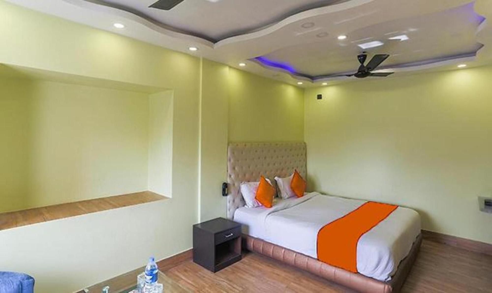 Fabhotel Aspiring Inn Jādabpur Exterior photo